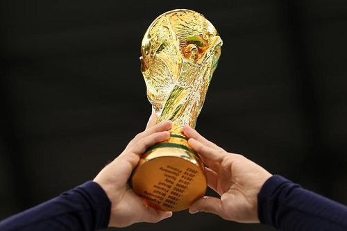 Hé lộ bí mật thú vị dưới đáy cúp vàng World Cup