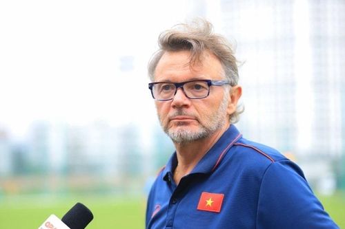 VFF nói gì về thông tin HLV Troussier dẫn dắt tuyển Việt Nam?