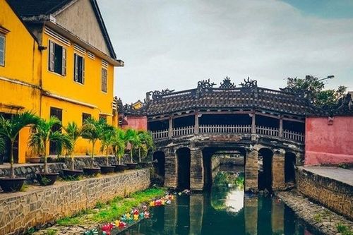 Năm 2022, Việt Nam đón gần 105 triệu lượt khách du lịch