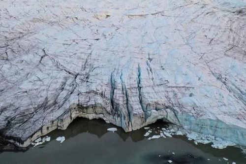 Các sông băng ở Greenland đang tan chảy nhanh gấp 100 lần