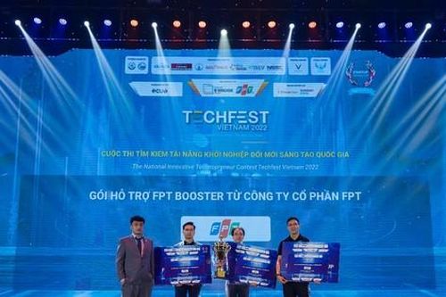 Giải pháp chuyển đổi số hỗ trợ doanh nghiệp Việt của FPT nhận được sự quan tâm từ cộng đồng