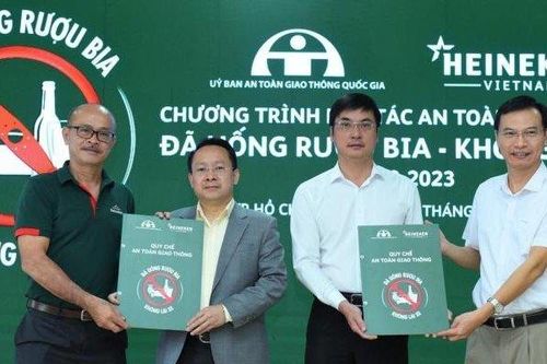 HEINEKEN Việt Nam triển khai chương trình 'Đã uống rượu bia - không lái xe' tại doanh nghiệp và cơ quan quản lý nhà nước