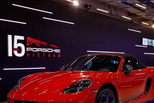 Porsche kỷ niệm 15 năm có mặt ở thị trường Việt Nam