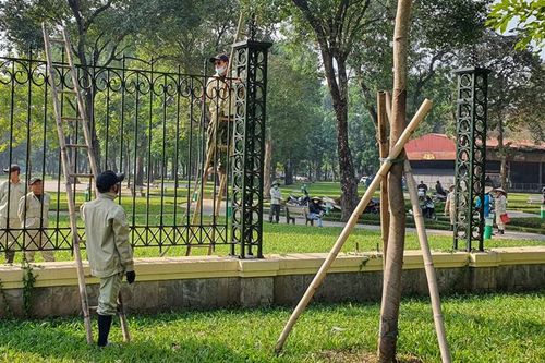 Hạ hàng rào Công viên Thống Nhất: Tiếp tục 'mở' các công viên, vườn hoa