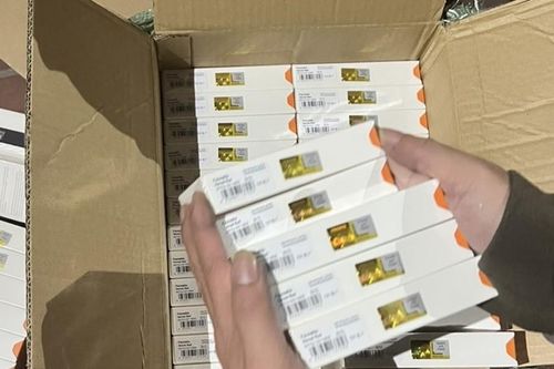 Phát hiện lô máy hút thuốc lá điện tử nhập lậu trị giá gần 4 tỷ đồng