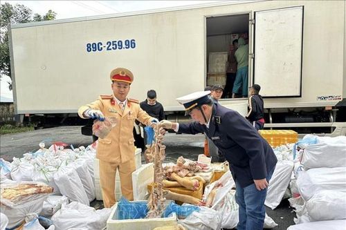 Liên tiếp bắt giữ hơn 3 tấn sản phẩm động vật không rõ nguồn gốc, xuất xứ