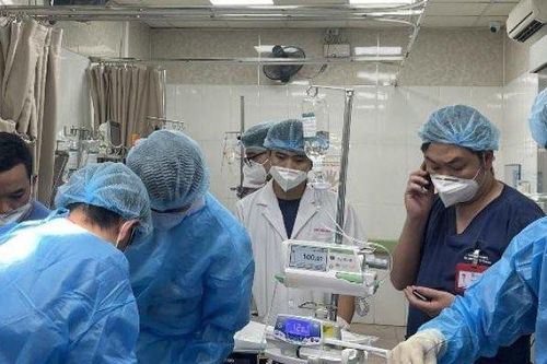Trời rét, cảnh giác với dấu hiệu đau ngực, khó thở, hồi hộp