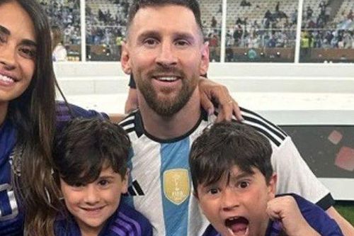 Tình yêu Messi và Antonella bắt nguồn từ trò chơi PlayStation