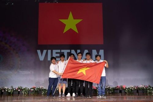 Năm 2022, học sinh Việt Nam 'bội thu' đoạt 13 Huy chương Vàng kỳ thi Olympic quốc tế