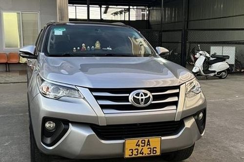 Công an làm việc với tài xế taxi văng tục, chửi mắng du khách