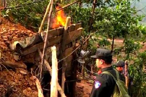 Quảng Nam: Phá hủy 17 lán trại của 'vàng tặc' ở Bồng Miêu