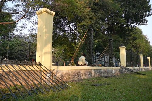 Công viên Thống Nhất dỡ bỏ hàng rào, người dân nói gì?