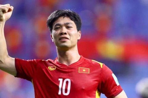 Xuất ngoại lần thứ 4, Công Phượng đi vào lịch sử bóng đá Việt Nam