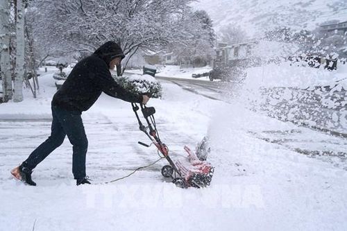 Mỹ: Bão tuyết hoành hành, hàng trăm nghìn người mất điện đêm Giáng sinh