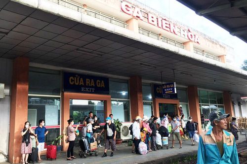 Bổ sung 3 ngàn vé và chạy thêm 6 chuyến tàu trong dịp Tết Quý Mão 2023