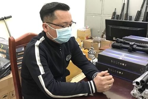 Phát hiện hơn 500 linh kiện lắp ráp súng và 80 hộp đạn chì