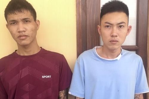Bắt 2 đối tượng dùng dao khống chế người đi đường cướp tài sản