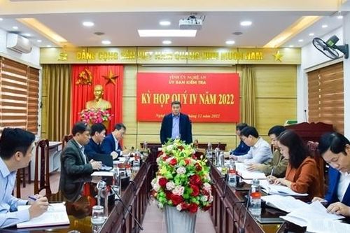 Xem xét hình thức kỷ luật Bí thư Huyện ủy Kỳ Sơn