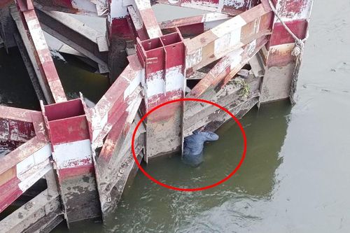 Nam thanh niên thoát chết khi nhảy cầu Sài Gòn