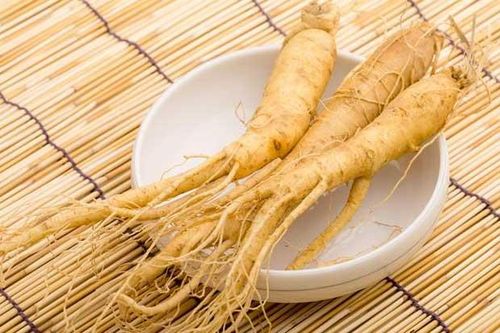 Cụ bà 94 tuổi gần 50 năm chưa từng tới viện nhờ một thứ đồ ăn quen thuộc đồng hành suốt 73 năm