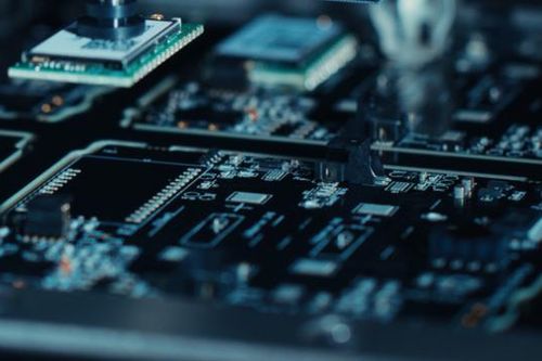 Tác động của các biện pháp quản chế xuất khẩu bán dẫn của Mỹ đối với Trung Quốc