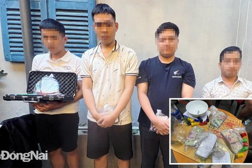 Triệt xóa 3 sòng bạc trong quán cà phê