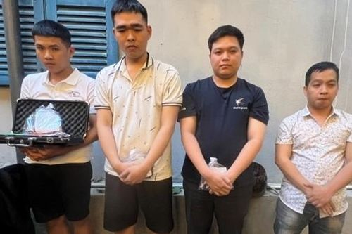 Triệt phá tụ điểm đánh bạc núp trong quán cà phê