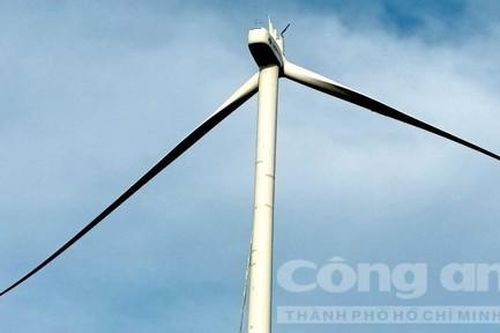 Gia Lai: Cánh quạt tuabin điện gió bị gãy khi đang bảo trì