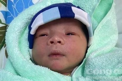 Bé trai sơ sinh bỏ rơi trước UBND phường Bình Thọ, TP.Thủ Đức