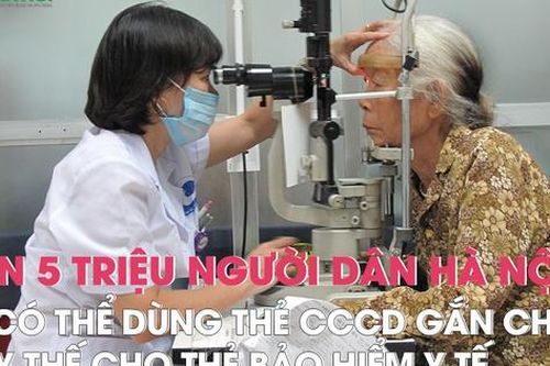 Gần 5 triệu người dân Hà Nội đã có thể dùng CCCD gắn chíp thay thế thẻ bảo hiểm y tế