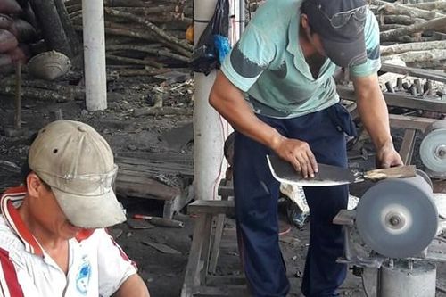Làng nghề vào Tết: Lò rèn đỏ lửa suốt ngày đêm