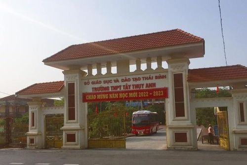 Nam sinh lớp 10 dùng dao đâm bạn trọng thương tại trường