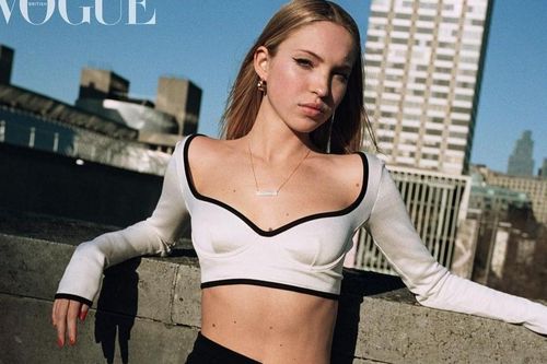 Tuổi 20 của con gái Kate Moss