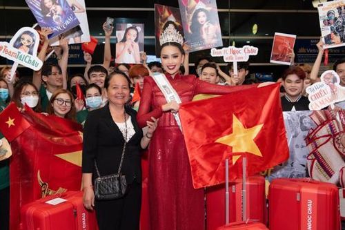 Hoa hậu Ngọc Châu chính thức lên đường sang Mỹ dự Miss Universe 2022