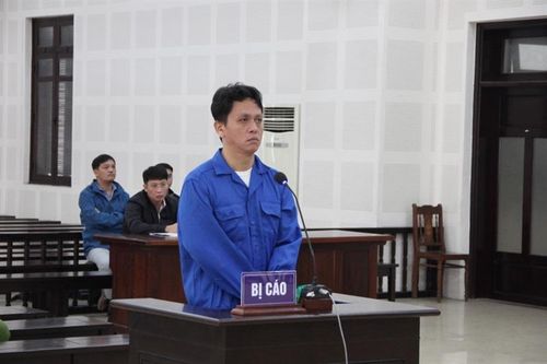 'Cò đất' lấy sổ đỏ của chủ đất đi 'cắm' lấy 8 tỷ đồng