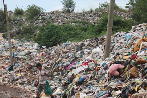 Đảo Ngọc và nỗi buồn'ngập nhựa'