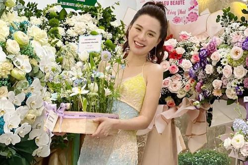 Cô chủ BLEU Beauté tiết lộ bí quyết 'nâng niu mọi làn da'