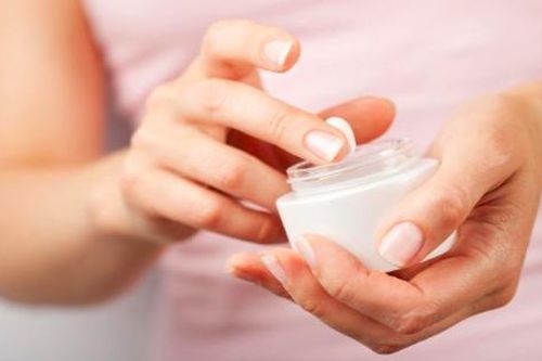 Cảnh báo mẫu kem chuyên nám có hàm lượng thủy ngân vượt mức, nghi mỹ phẩm giả