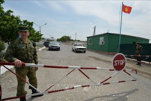 Kyrgyzstan và Tajikistan nhất trí tránh leo thang căng thẳng tại biên giới