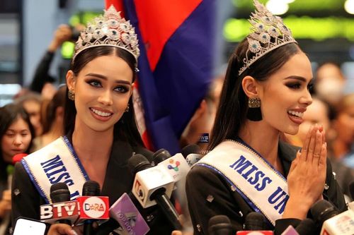 Đến Mỹ cùng ngày với Ngọc Châu, Hoa hậu Hoàn vũ Campuchia chơi trội với xế hộp 'chục tỷ' tại sân bay