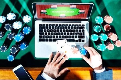 Triệt phá đường dây đánh bạc hơn 400 tỷ đồng qua mạng Internet