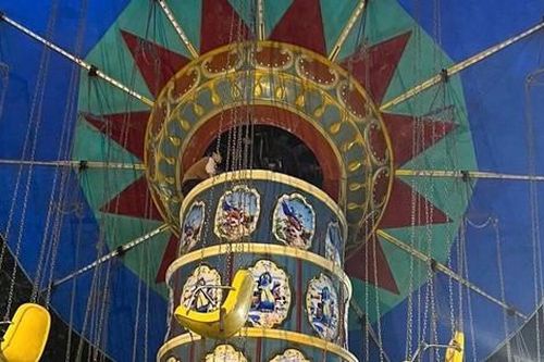 Tin 27/12: Đu quay ở Thủ Đức bất ngờ bị nghiêng khiến các em nhỏ hoảng loạn; diễn biến 'nóng' vụ người bán hàng đổ thức ăn thừa vào nồi nước lèo ở Nha Trang