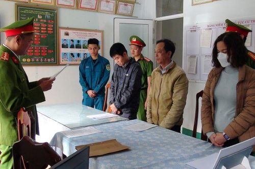 Quảng Nam bắt tạm giam 3 đối tượng đưa và nhận hối lộ hơn 1,5 tỷ đồng