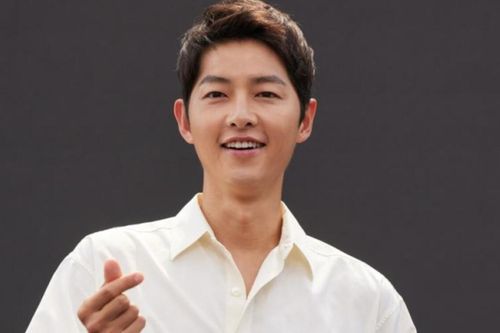 'Người tình' của Song Joong Ki bị báo giới Hàn Quốc chỉ trích thậm tệ