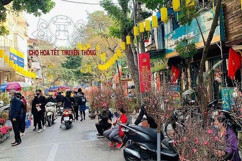 Những tuyến đường nào ở Hà Nội bị cấm để mở chợ hoa Tết 2023?