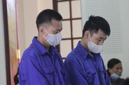 Mất tiền tỷ vì tin 'cò' chạy việc