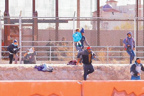 Mỹ duy trì chính sách nhập cư thời cựu Tổng thống Donald Trump