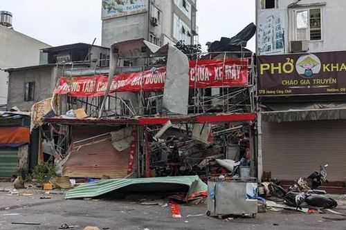 Tin mới vụ nổ lớn ở tiệm sửa xe máy tại Bắc Từ Liêm