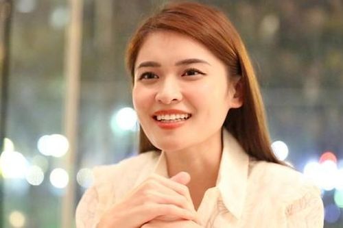 Thùy Dung: 'Chồng không thích tôi đóng phim, tương tác bạn diễn nam'