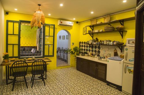 Chi 300 triệu cải tạo nhà kho ở phố cổ Hà Nội thành căn hộ đẹp, sang trọng